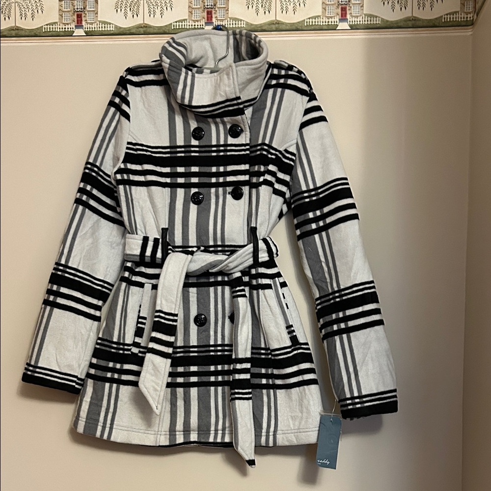Sebby short double breasted coat tie waist brushed finish stand up collar size S
